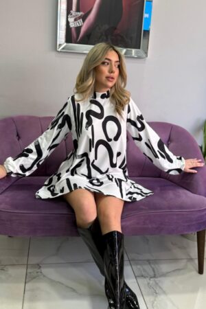 Robe Laelia